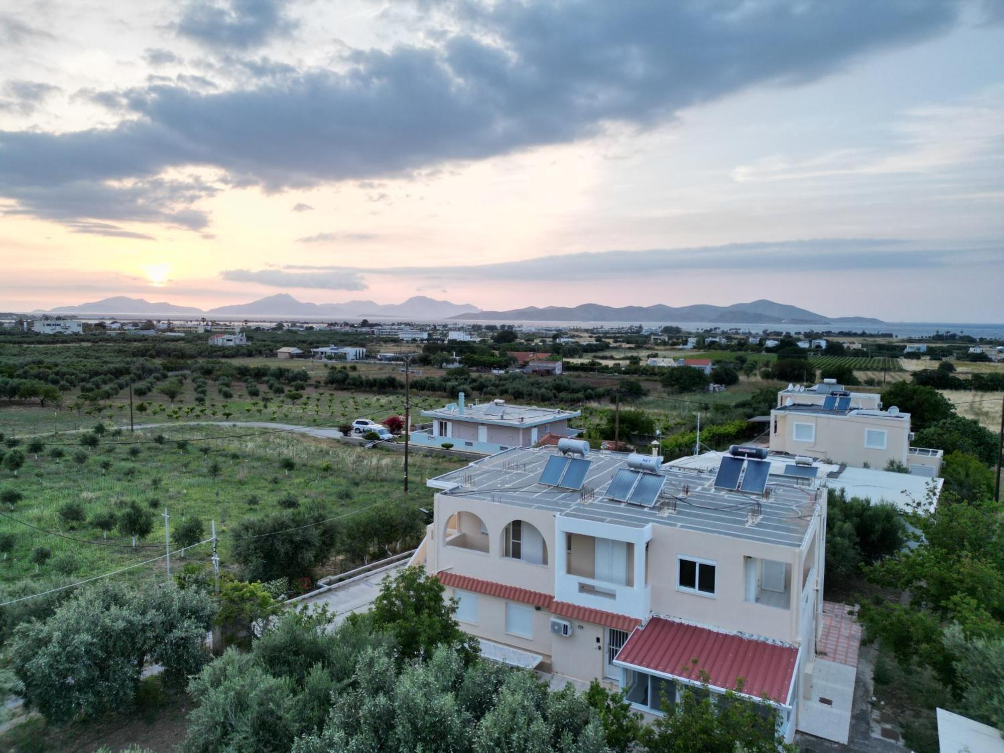 Peaceful Apartment, In The Nature, With Yard "3" Zipárion Dış mekan fotoğraf